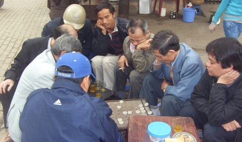 Hơn thua ít thôi